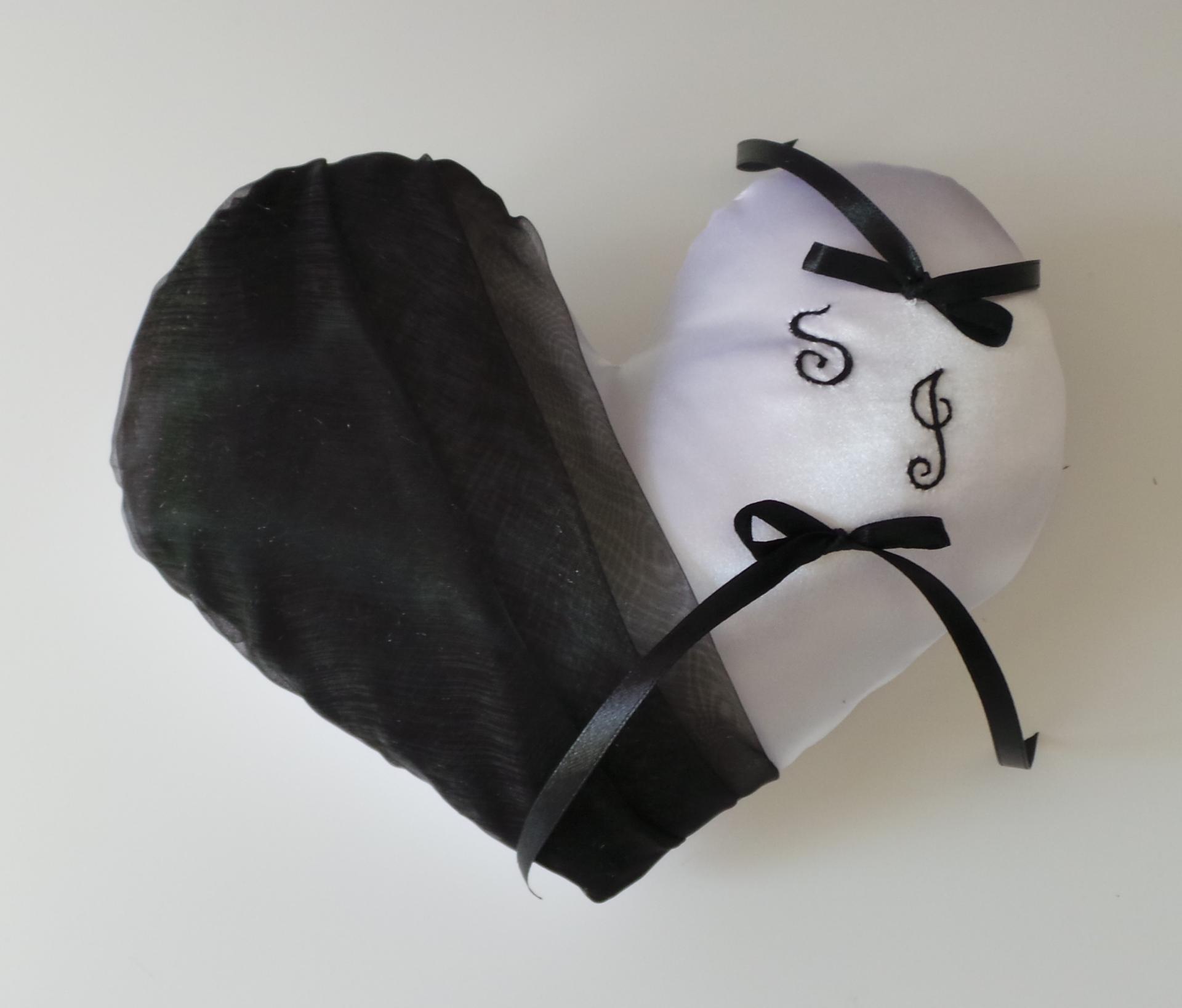 Coussin mariage blanc noir