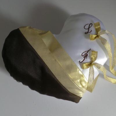 Coussin mariage marron et or doré personnalisé
