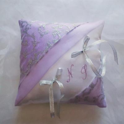 Coussin mariage parme argent